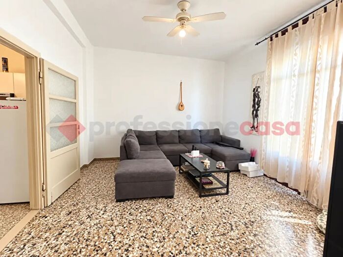 Appartamento trilocale in vendita in Via Olmo, Verona