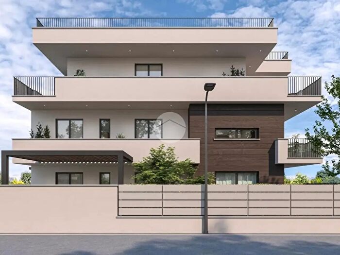 Appartamento trilocale in vendita in Via S Giuseppe, Desenzano Del Garda