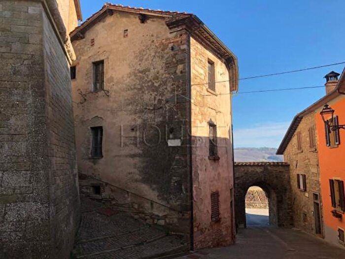 Appartamento trilocale in vendita in Via Vittorio Emanuele II, Monterchi