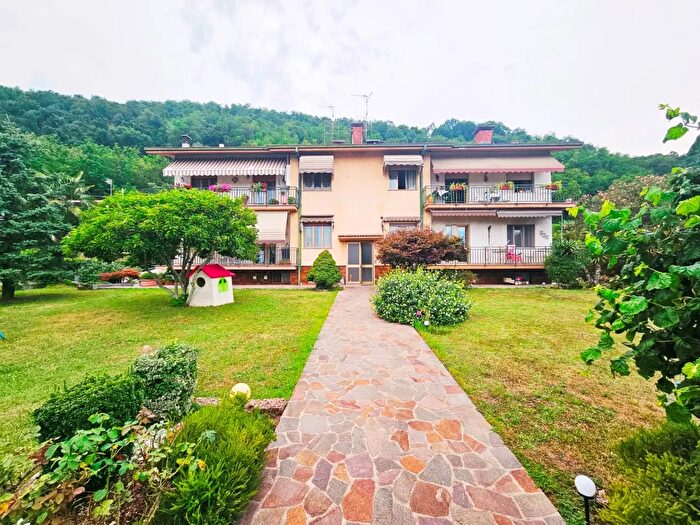 Appartamento quadrilocale in vendita in Via Monte Calvario, Gorizia