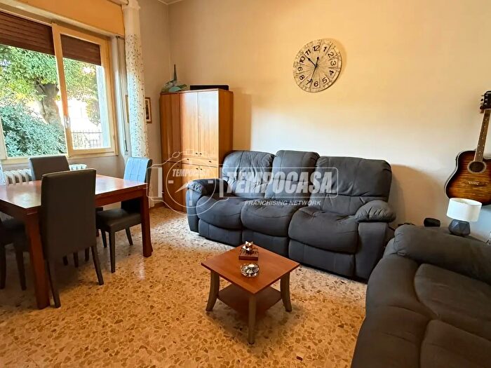 Appartamento trilocale in vendita in Via San Gerolamo Emiliani, Legnano