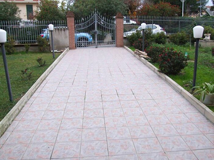 Appartamento quadrilocale in affitto in Via Ugo Foscolo, Apice