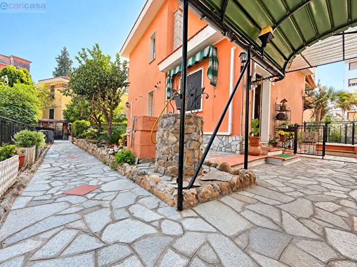 Appartamento bilocale in vendita in Via Pietro Agosti, Sanremo