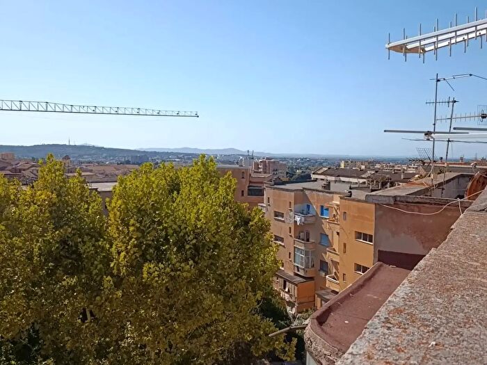 Appartamento con 6 locali in vendita in Viale San Francesco, Sassari