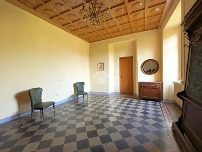 Appartamento bilocale in vendita in Via Scalini, Dongo