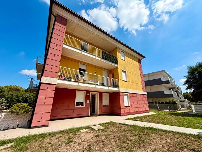 Appartamento bilocale in vendita in Via Berlinguer, Camisano Vicentino