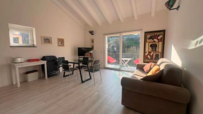 Appartamento trilocale in vendita in Lerici