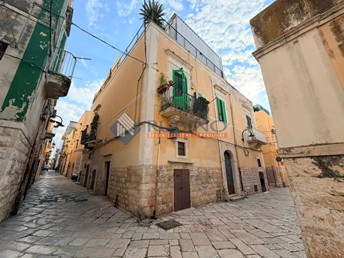 Appartamento trilocale in vendita in Via Santa Caterina, Molfetta