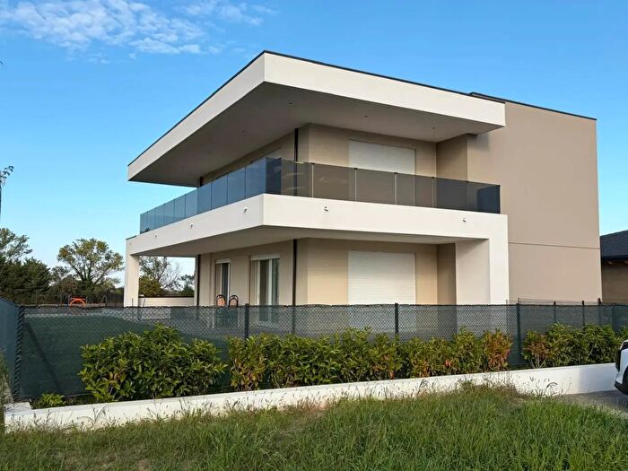 Appartamento con 5 locali in vendita in Cartoceto