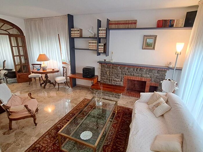 Appartamento con 5 locali in affitto in Via del Popolo, Rosignano Solvay, Rosignano Marittimo