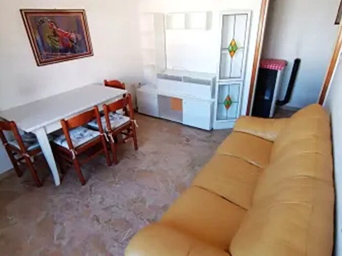 Appartamento trilocale in affitto in Via Angeli, Adria