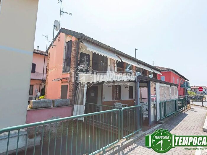Appartamento trilocale in vendita in Via Circonvallazione C, Pandino