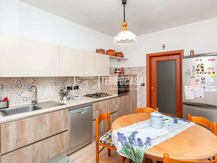 Appartamento quadrilocale in vendita in Via Bradac Boris, Chivasso
