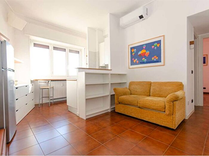 Appartamento bilocale in affitto in Via Washington, Washington, Milano