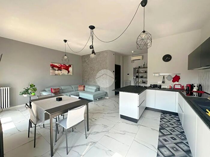 Appartamento con 5 locali in vendita in Via Stefano Musante, Savigliano