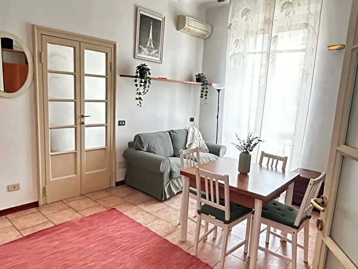 Appartamento monolocale in affitto in Via Imperia, Milano