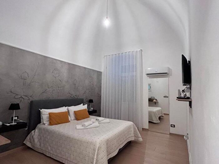 Appartamento bilocale in affitto in Via Napoli, San Girolamo, Bari