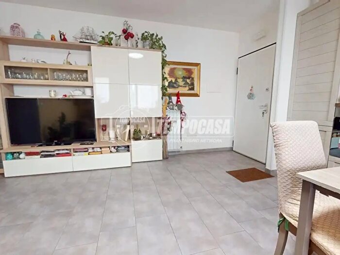Appartamento trilocale in vendita in Via Grazia Deledda, Sassari