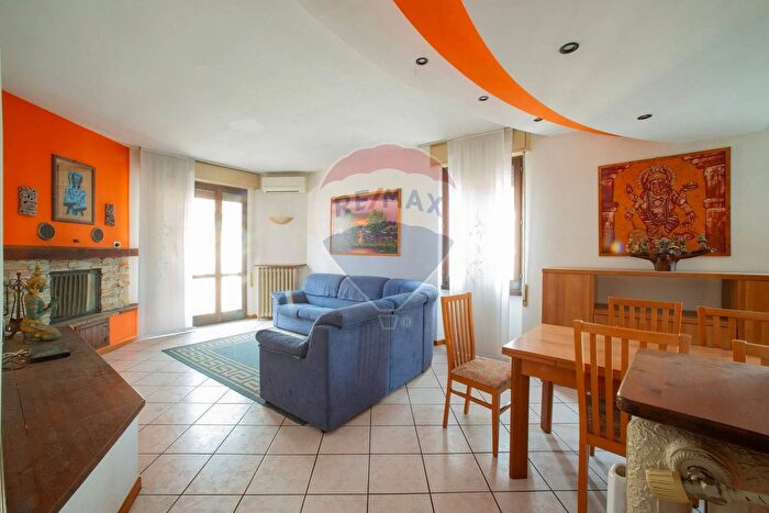 Appartamento quadrilocale in vendita in Costa Volpino