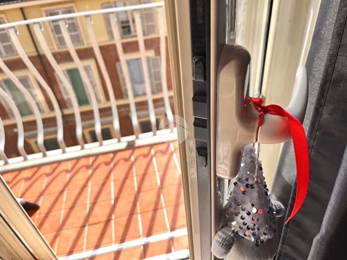 Appartamento bilocale in vendita in Via Daun, Torino