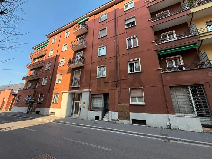 Appartamento bilocale in vendita in Via Palestro, Como