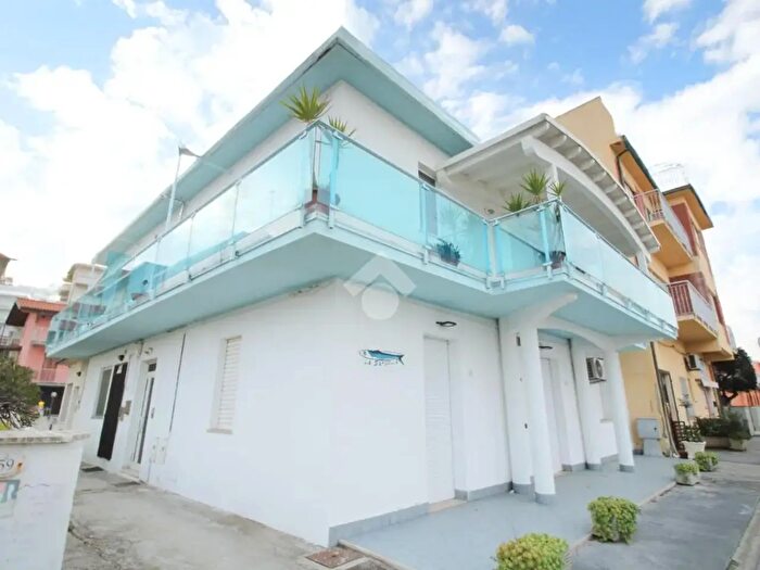 Appartamento bilocale in vendita in Via Lungomare, Fossacesia