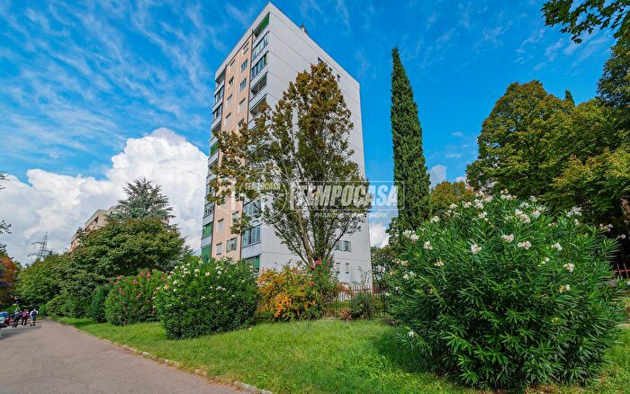 Appartamento quadrilocale in vendita in Via Giovanni Battista Bodoni, Verona