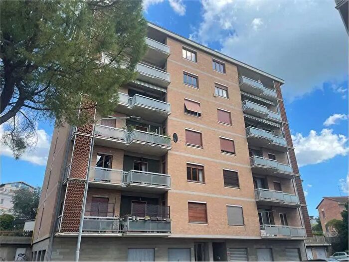 Appartamento con 5 locali in vendita in Perugia