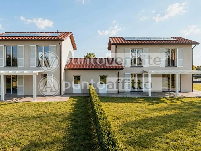 Casa con 5 locali in vendita in Capannori