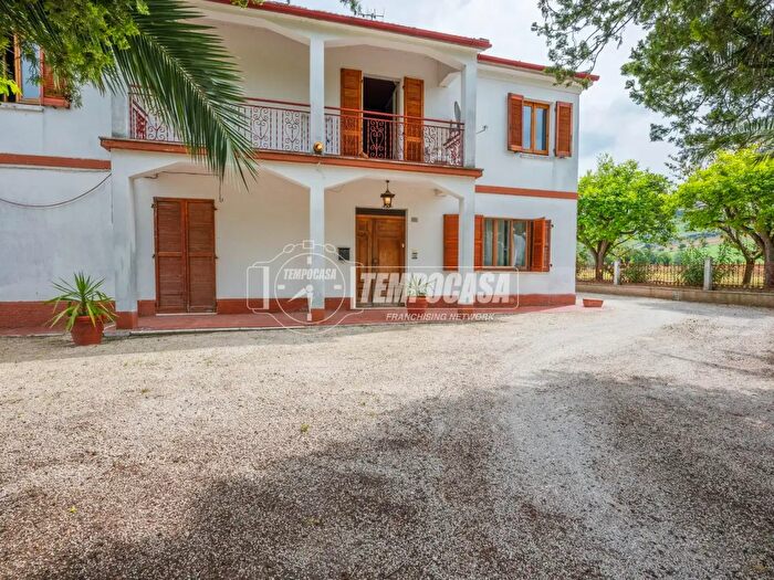 Casa con 5 locali in vendita in Contrada Redefosco, Potenza Picena