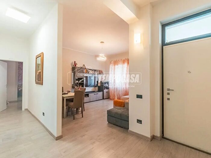 Appartamento trilocale in vendita in Via Cristoforo Colombo C, Abbiategrasso
