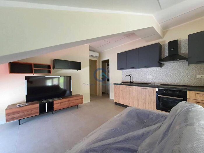 Casa bilocale in affitto in Viale Lucrezia della Valle, Sala, Catanzaro