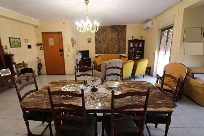 Appartamento quadrilocale in vendita in Via Fratelli Cervi, Carlentini