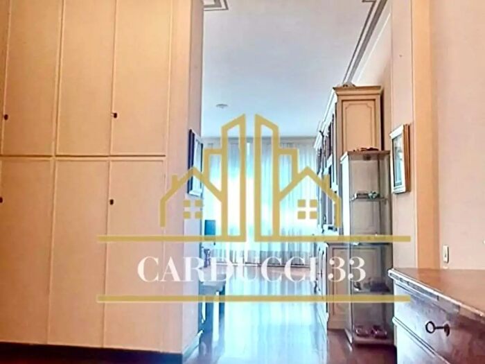 Appartamento con 6 locali in affitto in Tortona