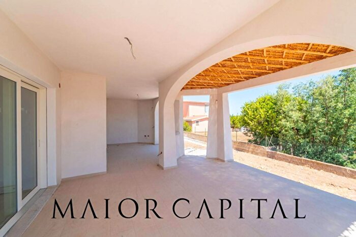 Appartamento trilocale in vendita in Via Piemonte, Budoni