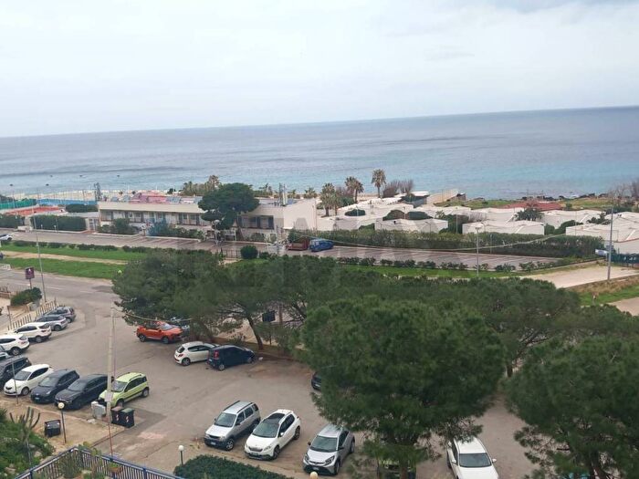 Appartamento quadrilocale in affitto in via Largo Salvatore Caronia Roberti, Addaura, Palermo