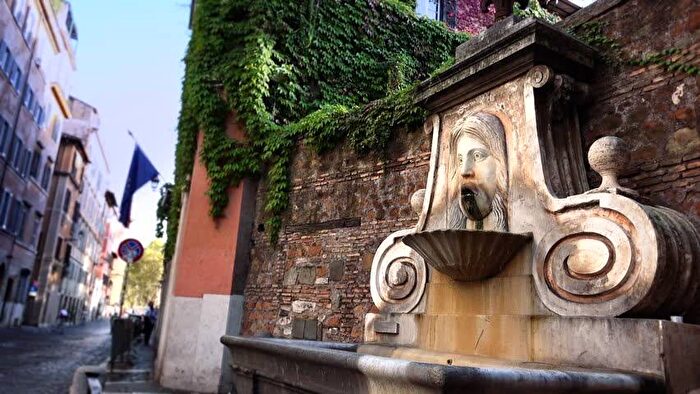 Appartamento bilocale in affitto in Via Giulia, Roma