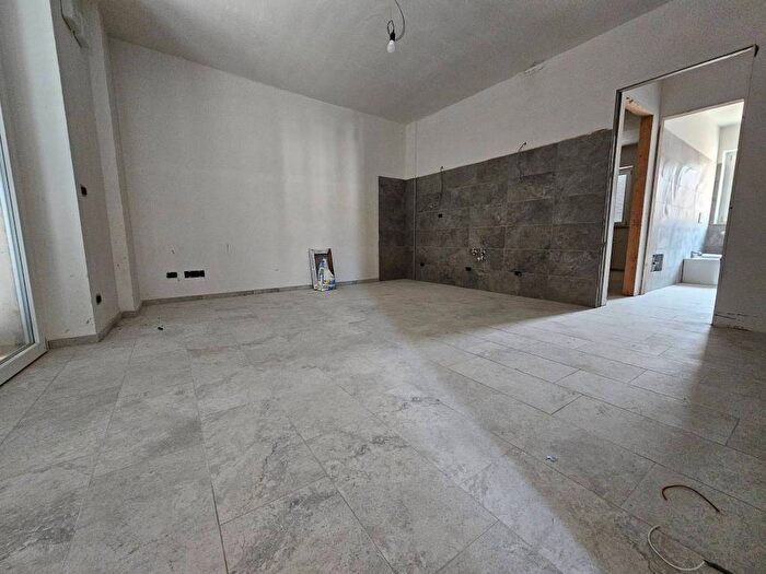 Appartamento trilocale in affitto in Piazza Vittorio Emanuele II, Centro, Leinì