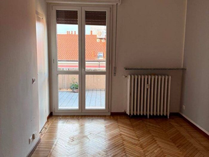 Appartamento bilocale in affitto in Via Cicco Simonetta, Corso Genova, Milano