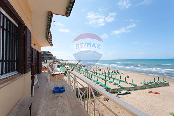 Appartamento quadrilocale in vendita in Lungomare Enea, Anzio