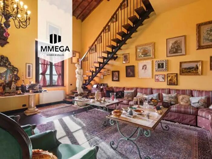 Appartamento con 6 locali in vendita in Via Fratelli Rosselli, Sesto Fiorentino