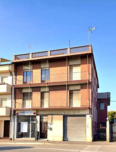 Casa con 13 locali in vendita in Via Carducci, Civitanova Marche