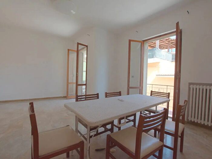 Appartamento trilocale in vendita in Via Val Tiberina, San Benedetto Del Tronto