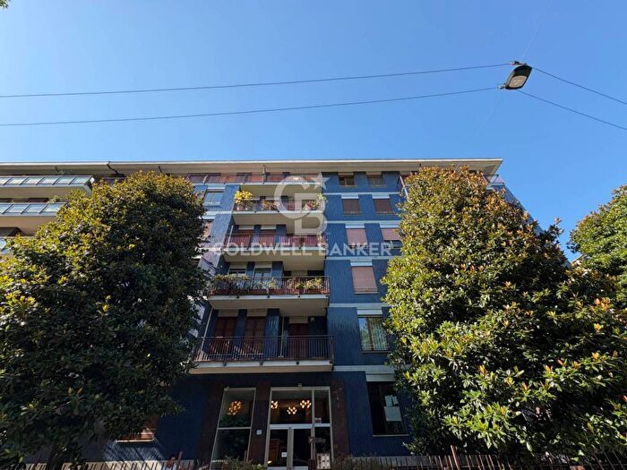Appartamento con 5 locali in affitto in Via Quadronno, Quadronno Crocetta, Milano