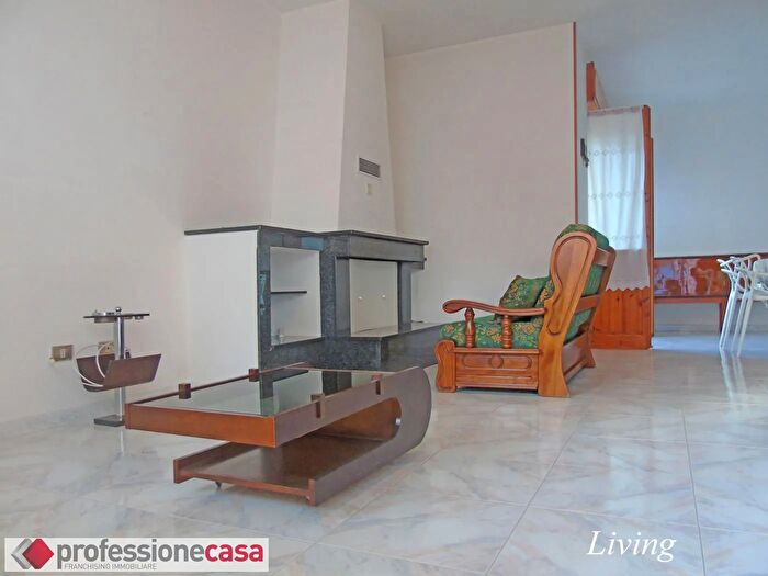 Appartamento quadrilocale in vendita in Via Josto, Olmedo