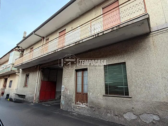 Casa in vendita in Via delle Rose, Aversa