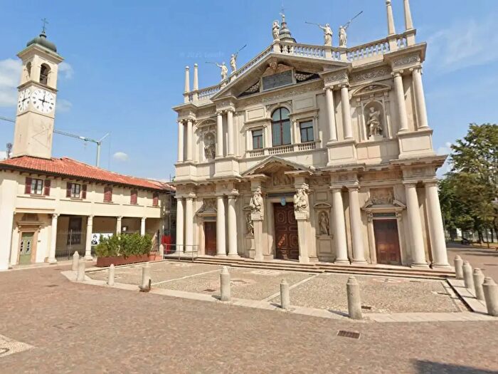 Case in Vendita e in Affitto - 2