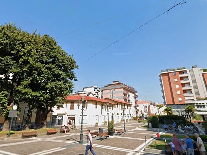 Appartamento bilocale in affitto in Via Padre Luigi Monti, Saronno