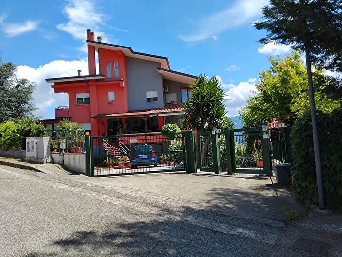 Casa con 7 locali in vendita in Via Dodaro Mario, Castrolibero