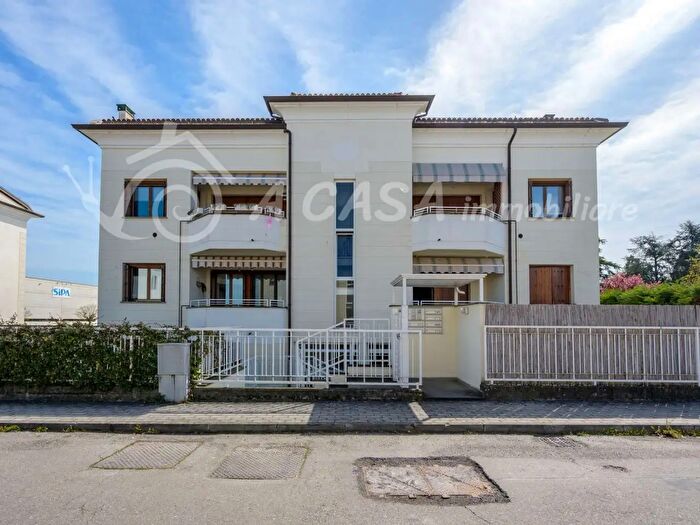 Appartamento trilocale in vendita in Via Fedolfi, Sala Baganza